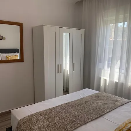 Luna Nera * Skala Sotiros